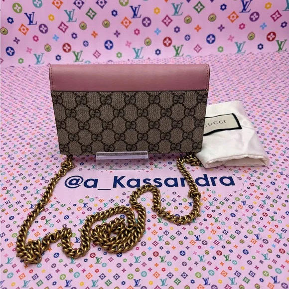 Gucci Supreme Limited Edition WOC Pearly Flap - Picture 7 of 12